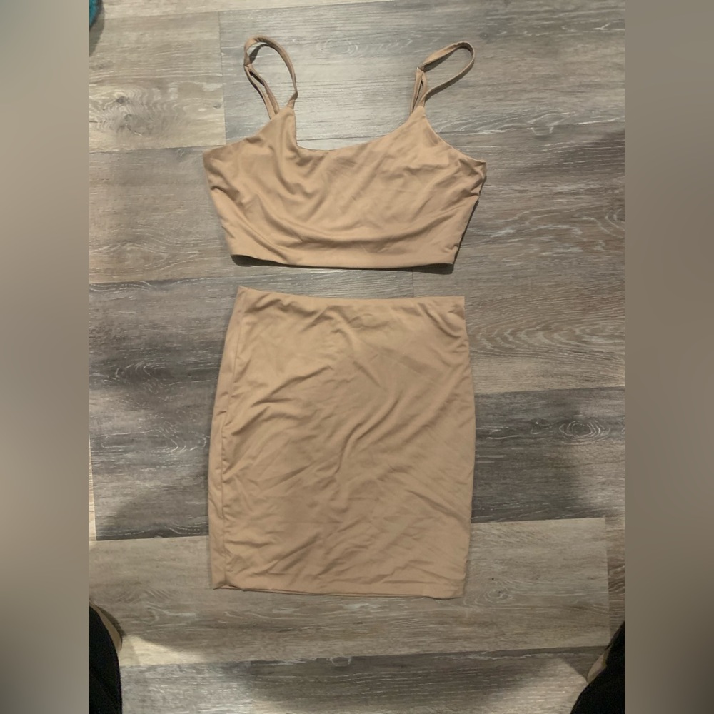 Two piece set